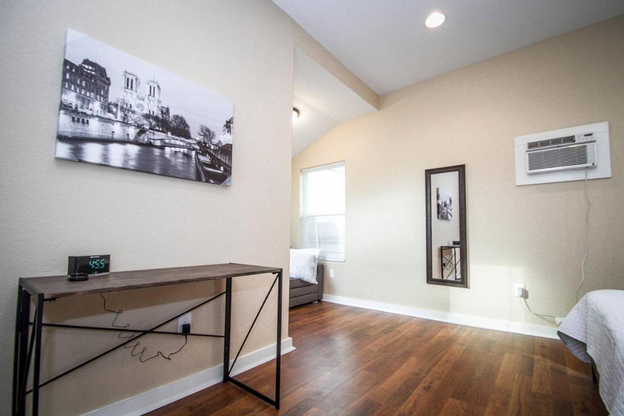 Douglas Way Remodeled House Near Downtown 1Ba/1Ba San Antonio Exterior foto